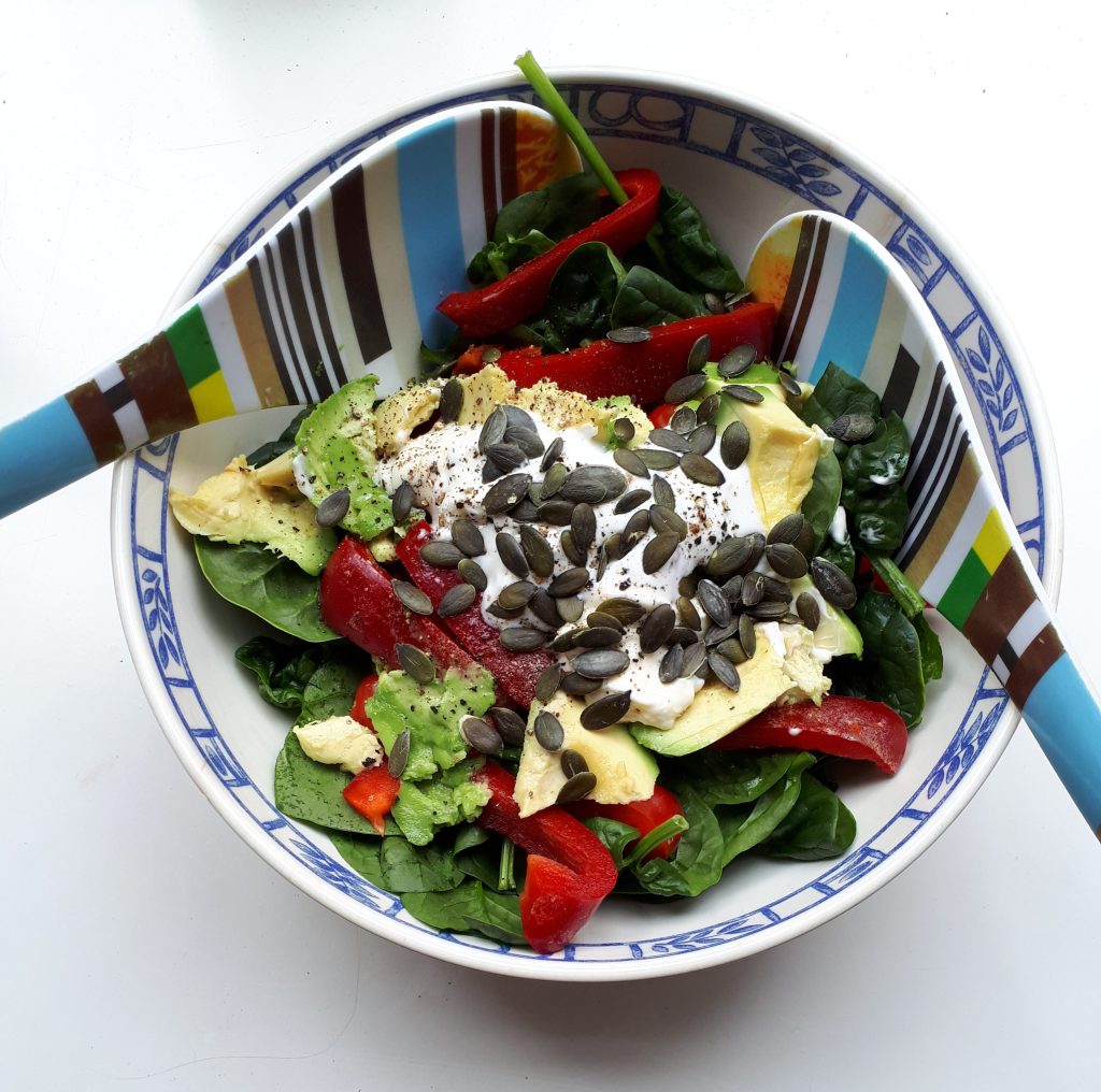 Zomersalade met gerookte&nbsp;kip